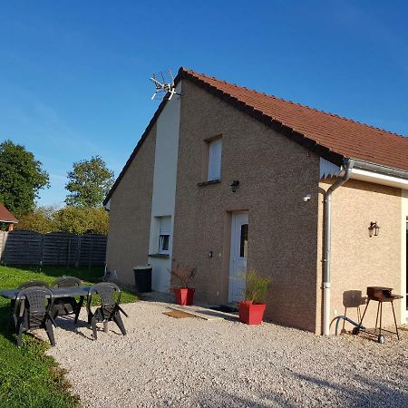 Gite Le Petit Pied-A-Terre La Chapelle-Saint-Sauveur  외부 사진